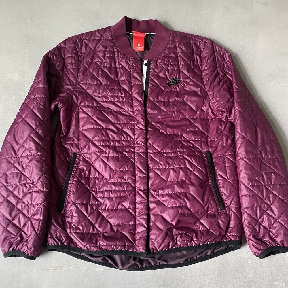 Nike Jacket Womens Small‎ Primaloft Quilted Snap Up Burgundy Sportswear